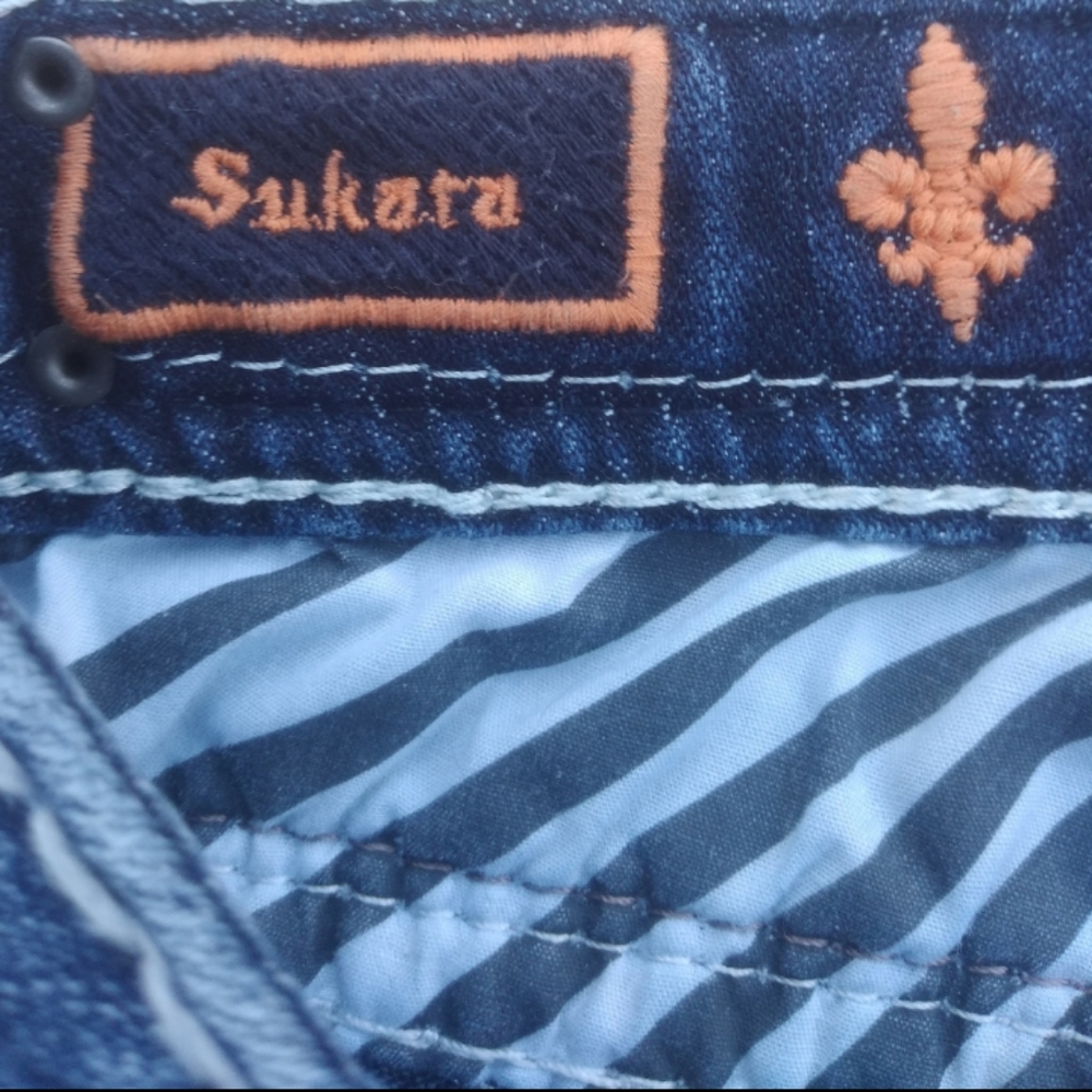 RELISTED BNWOT S 24 Rock Revival Jeans🔥 - Picture 5 of 16